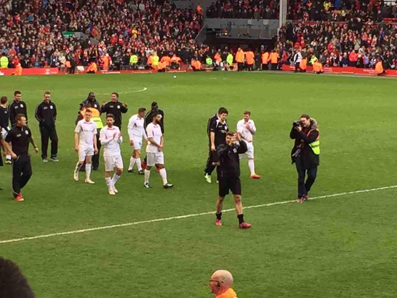 CBA俱乐部杯-上海首战39分大胜四川 山西山东开门红