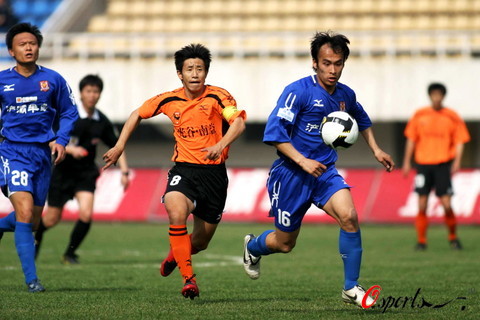 皇马官方：米利唐右腿内收肌受伤；据悉将伤停两周（皇马官宣：米利唐右腿内收肌受伤，据悉缺阵两周）