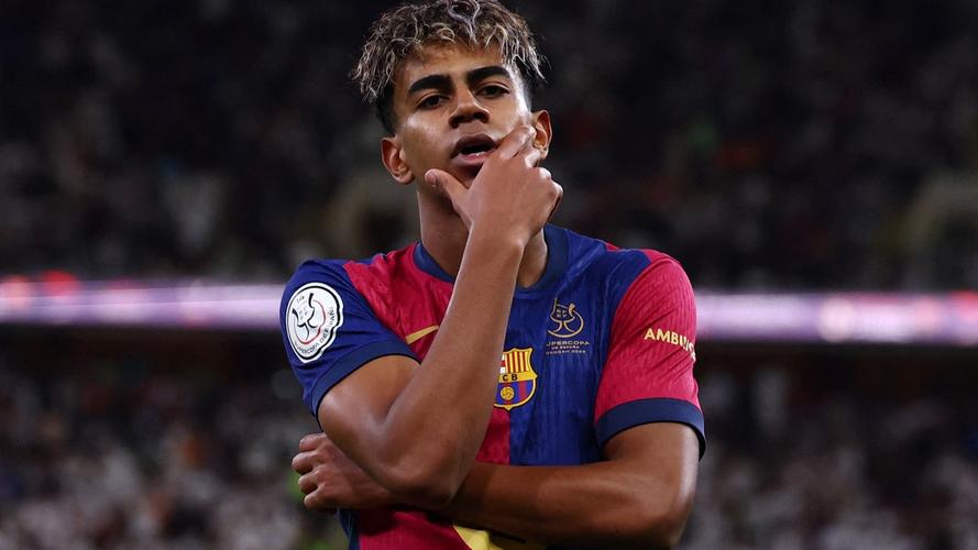 足协杯决赛收官，中国足球寻找“强力伙伴”共赴新征程（足协杯决赛落幕，中国足球携强劲伙伴开启新征程）