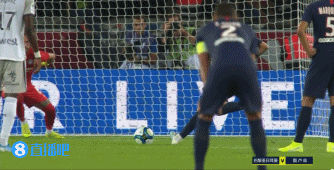 巴萨梅西自由球进球助球队领先