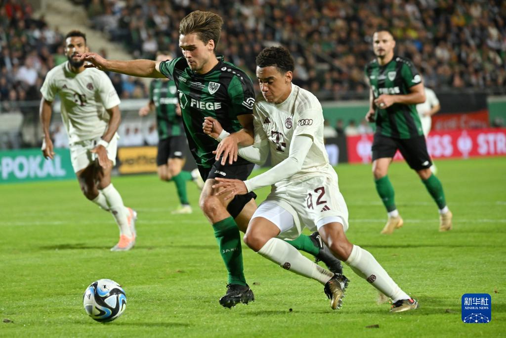 西尔维蒂：每天能够和梅西一起训练、踢球是一种荣幸