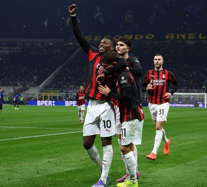 劳塔罗：进球帮助球队取胜是最美好的事；我该微笑时就会微笑