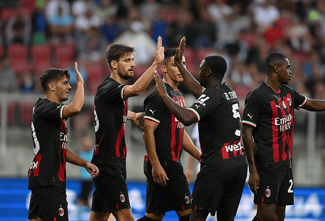 沃尔夫斯堡vs弗赖堡：埃里克森、马耶尔首发，金特尔、霍勒出战（沃尔夫斯堡对阵弗赖堡：埃里克森、马耶尔首发，金特尔、霍勒披挂上阵）