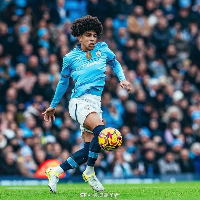 德转列总身价最高球队排名：皇马13.8亿欧居首，阿森纳第二（德转公布球队总身价榜：皇马13.8亿欧登顶，阿森纳位列第二）