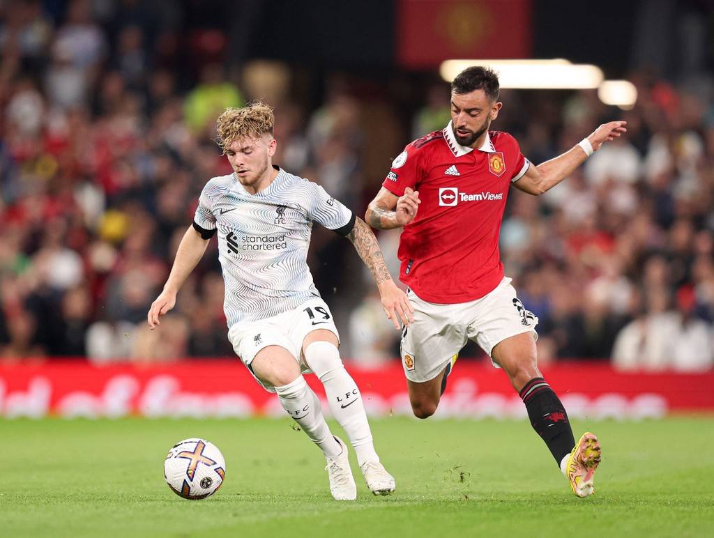 罗德里戈在皇马遭遇困境，状态低迷，被放弃，可能转会至其他球队。